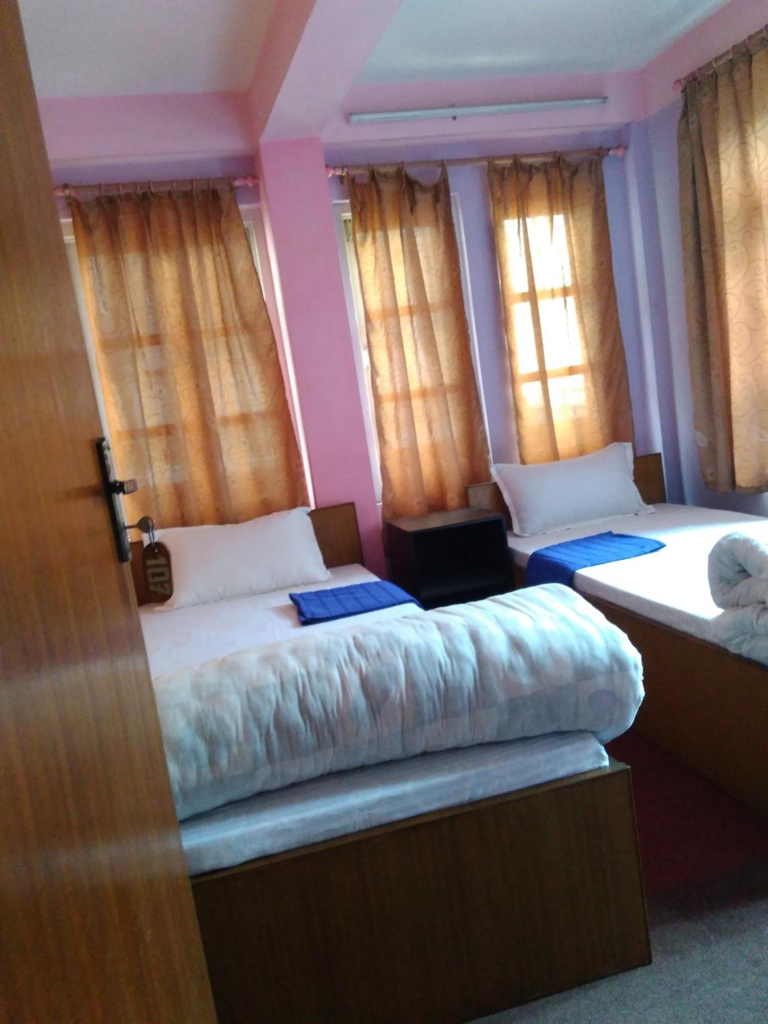 Bhatgoan Big Bell Guest House מראה חיצוני תמונה